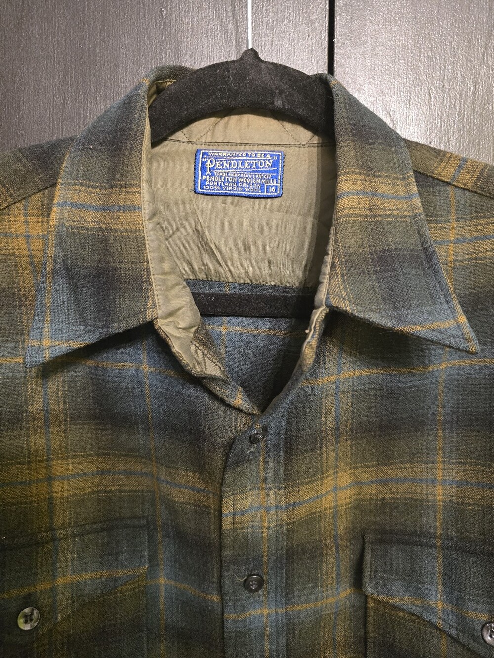 Vintage 1950s–1960s PENDLETON Wool Board Shirt in a Green/Blue Plaid Pattern 16